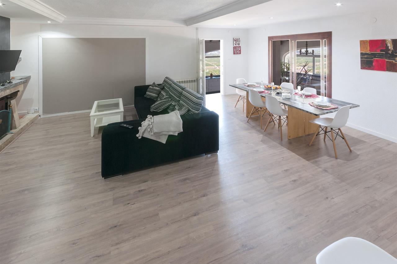 Vila Llumicel Ador Exteriér fotografie