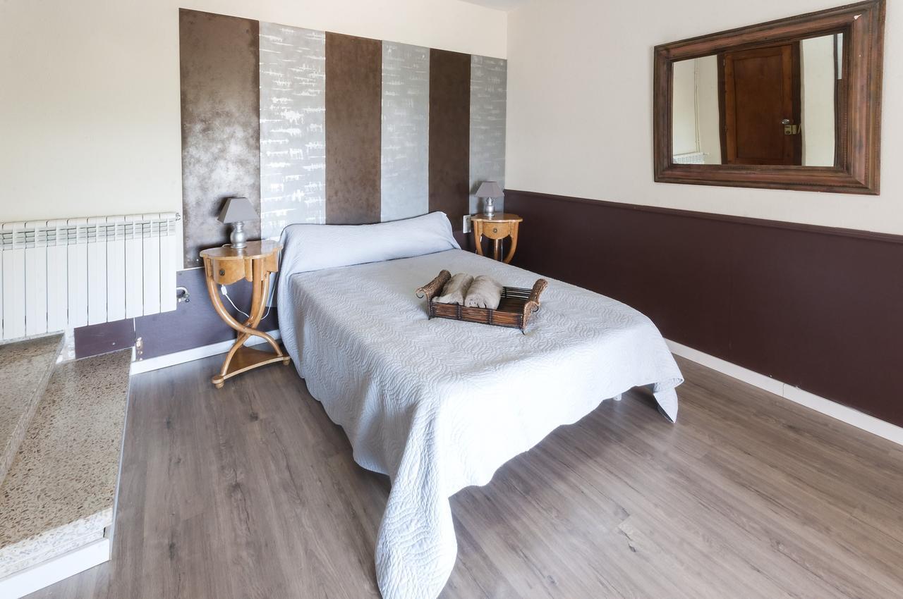 Vila Llumicel Ador Exteriér fotografie