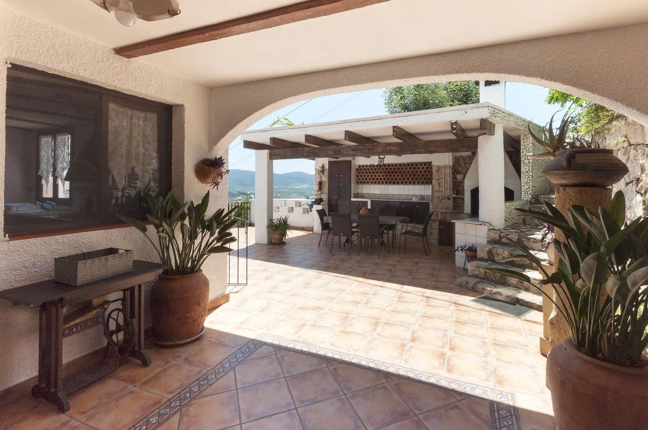 Vila Llumicel Ador Exteriér fotografie